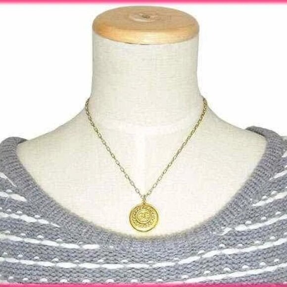 luxury-women-chanel-used-  CHANEL Necklace gold Women Authentic secondhand
